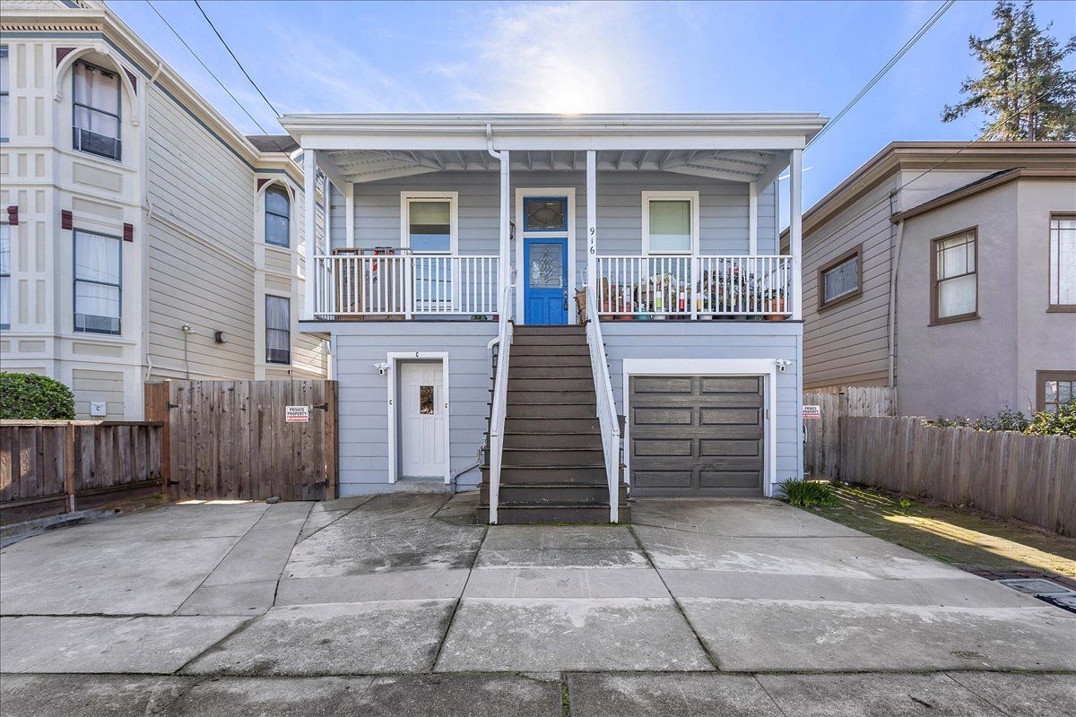916 Santa Clara Ave #C