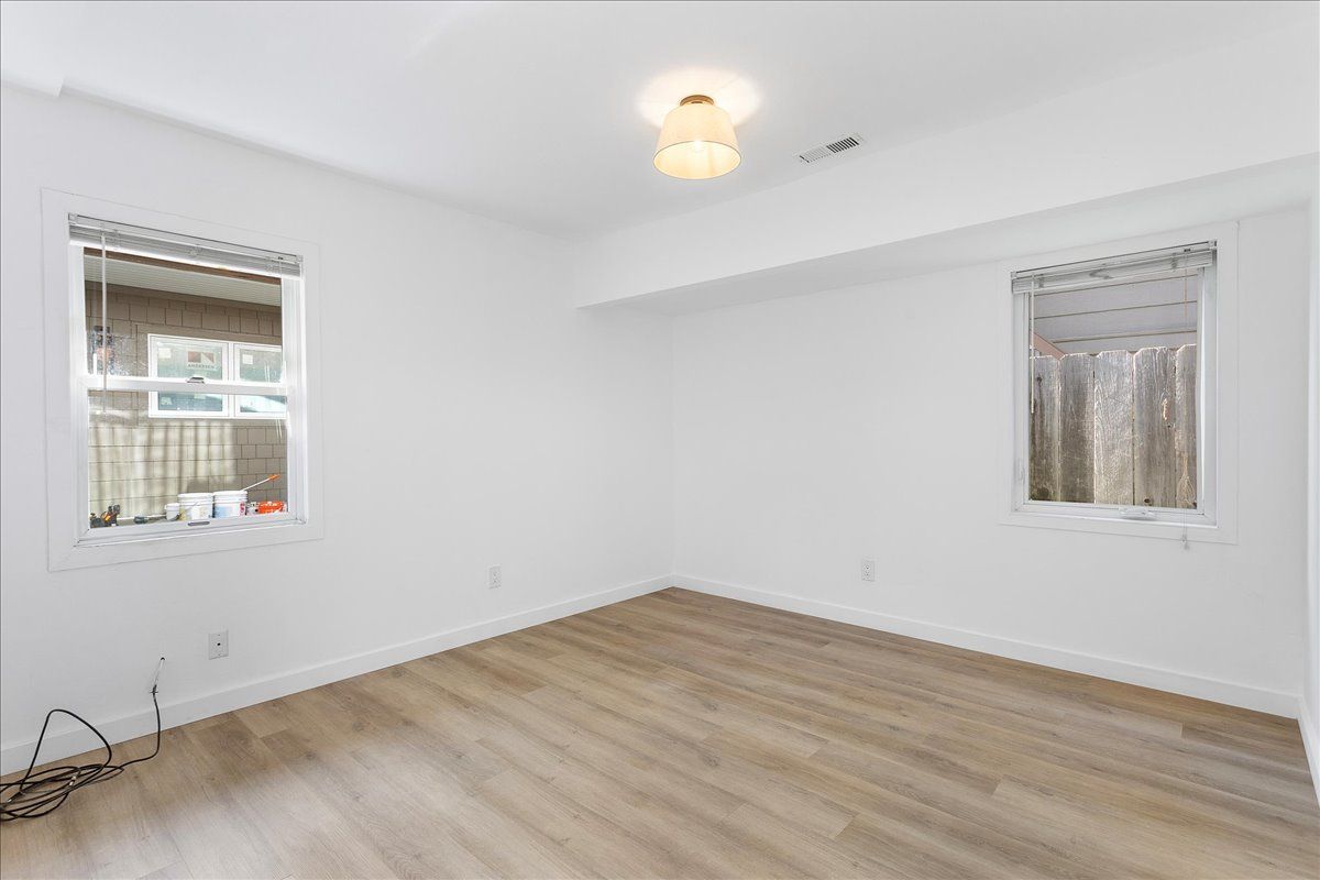 916 Santa Clara Ave #C