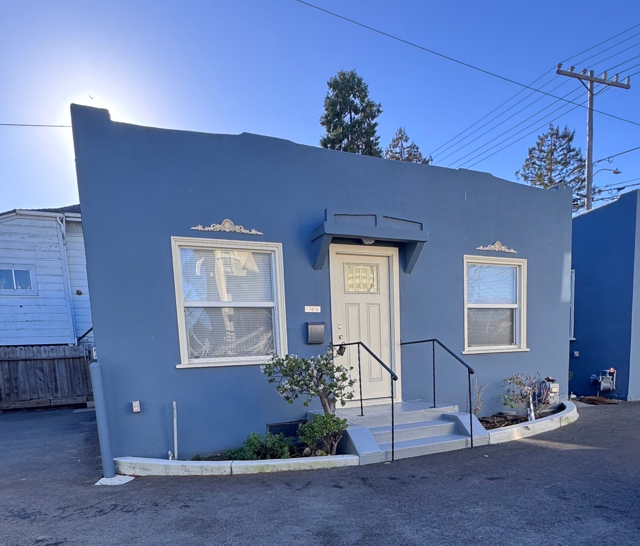 1616 Willow Street 