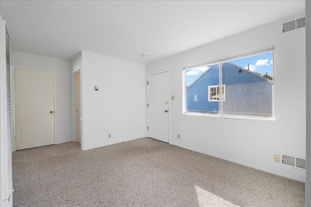 1105 Park Ave #C 