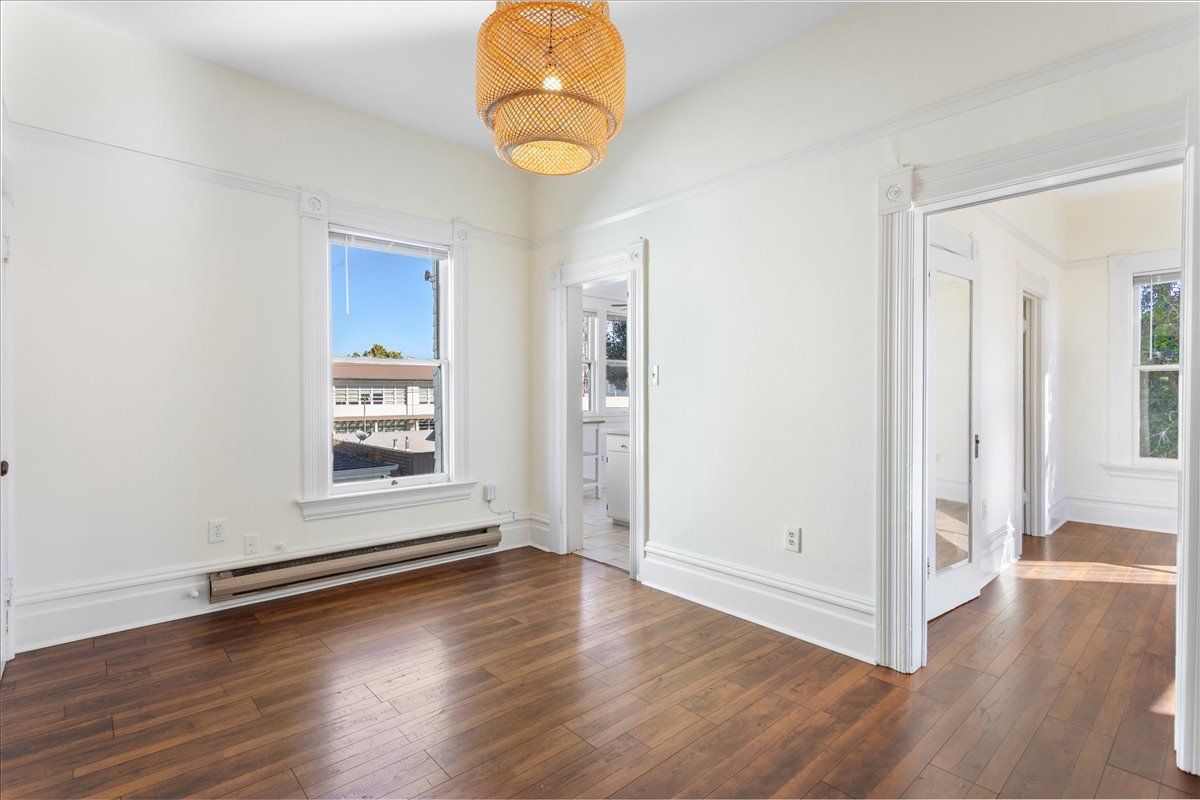 918 Lafayette St. #4