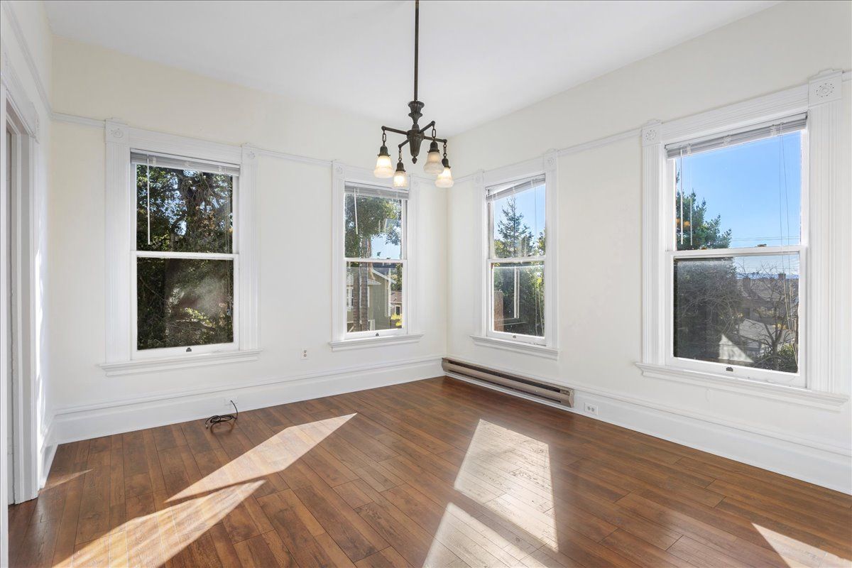 918 Lafayette St. #4