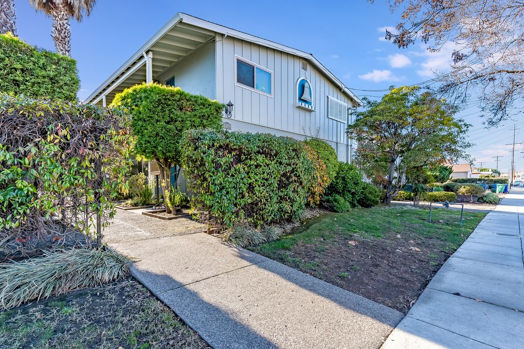 1576 Buena Vista Ave #D 