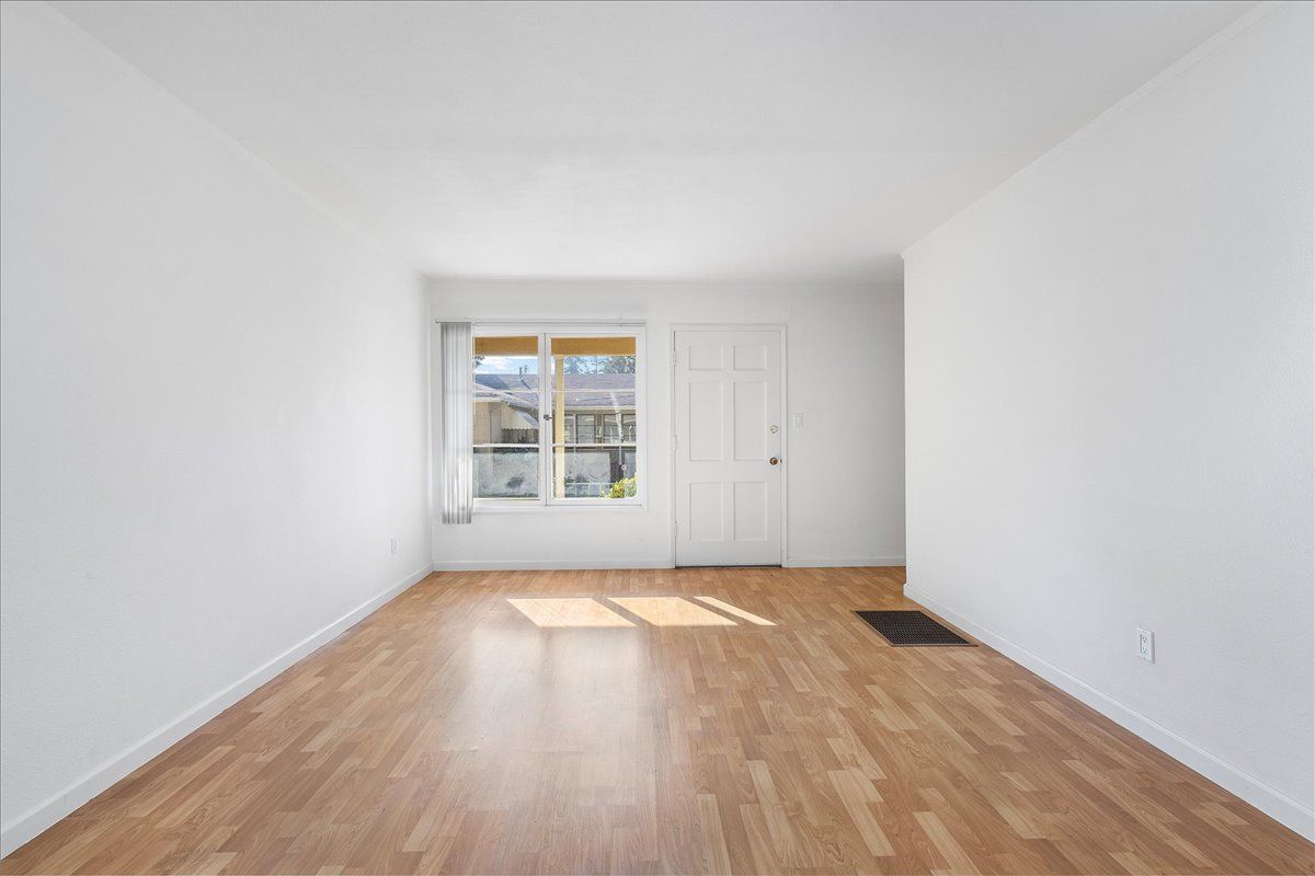 4120 Walnut St. #B