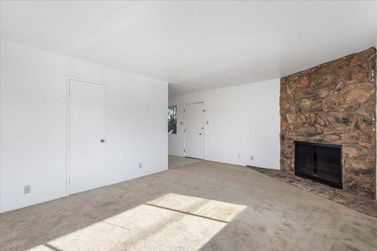 1807 Lincoln Ave #C