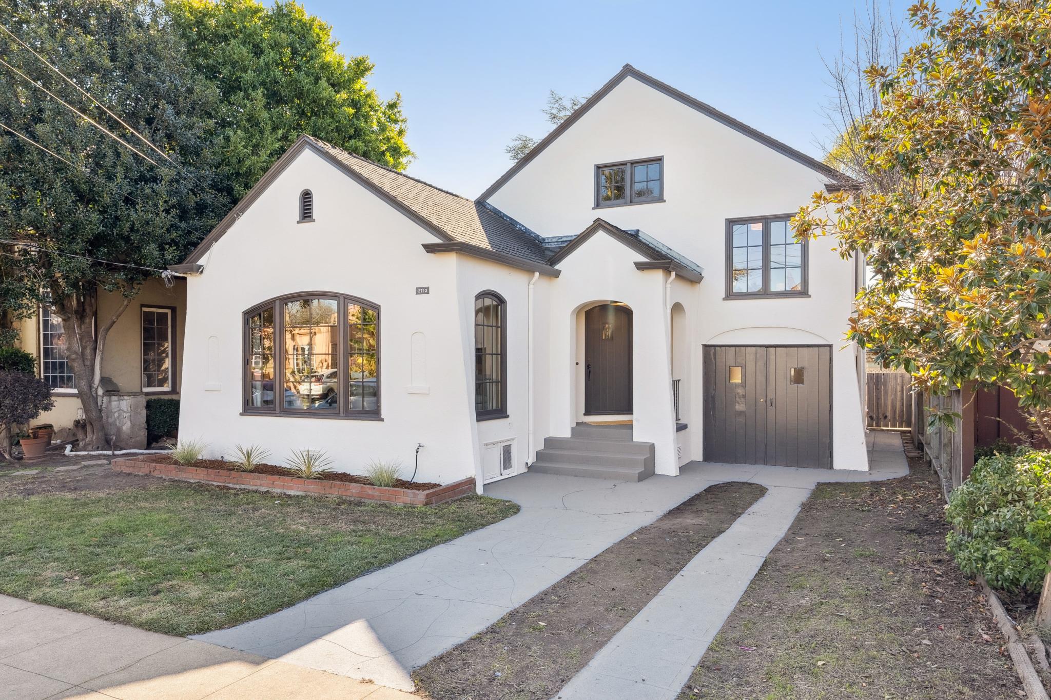 2712 Calhoun Avenue