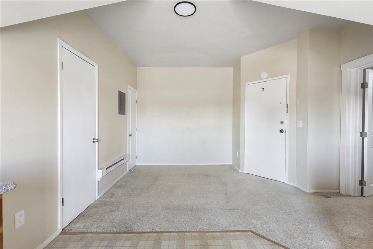 2061 Central Ave #8