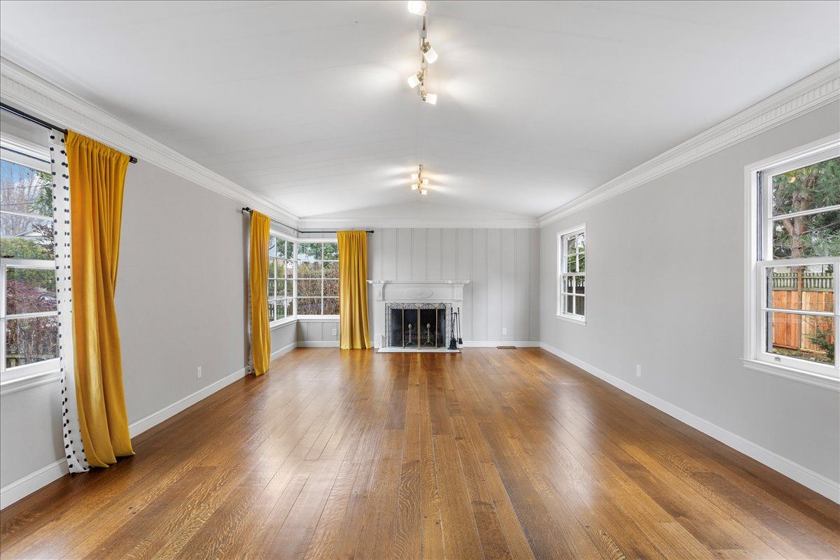 2800 Santa Clara Ave 