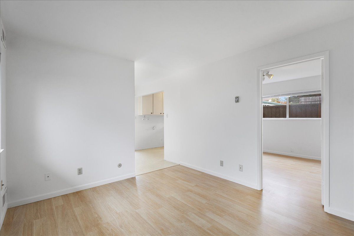 1105 Park Ave #B