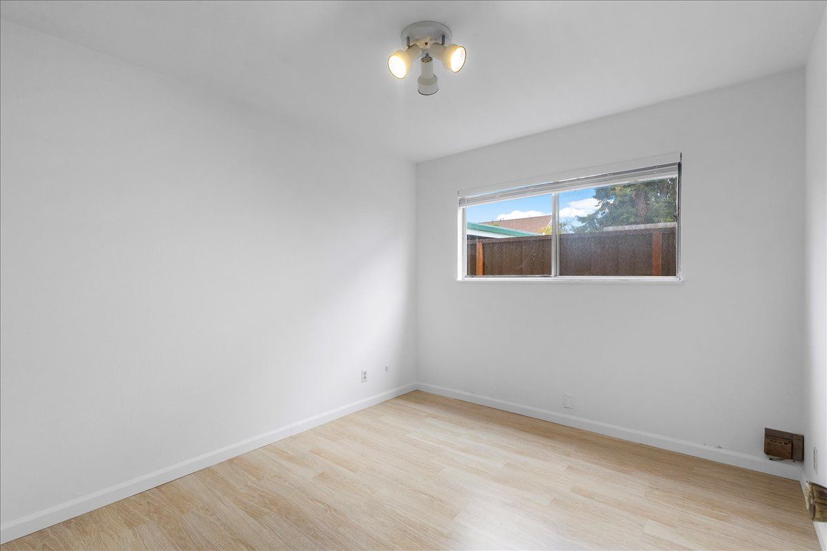 1105 Park Ave #B