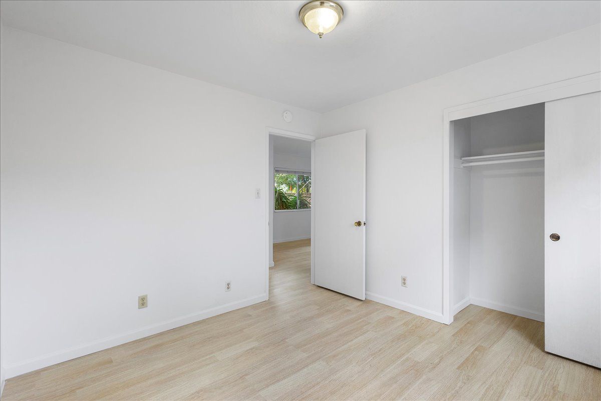 1105 Park Ave #B