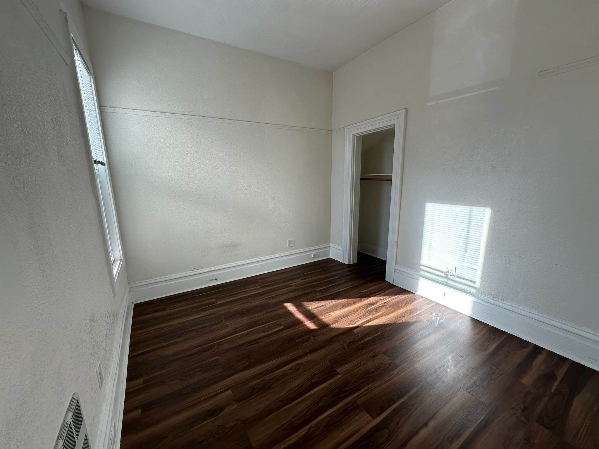 2429 Central Ave 