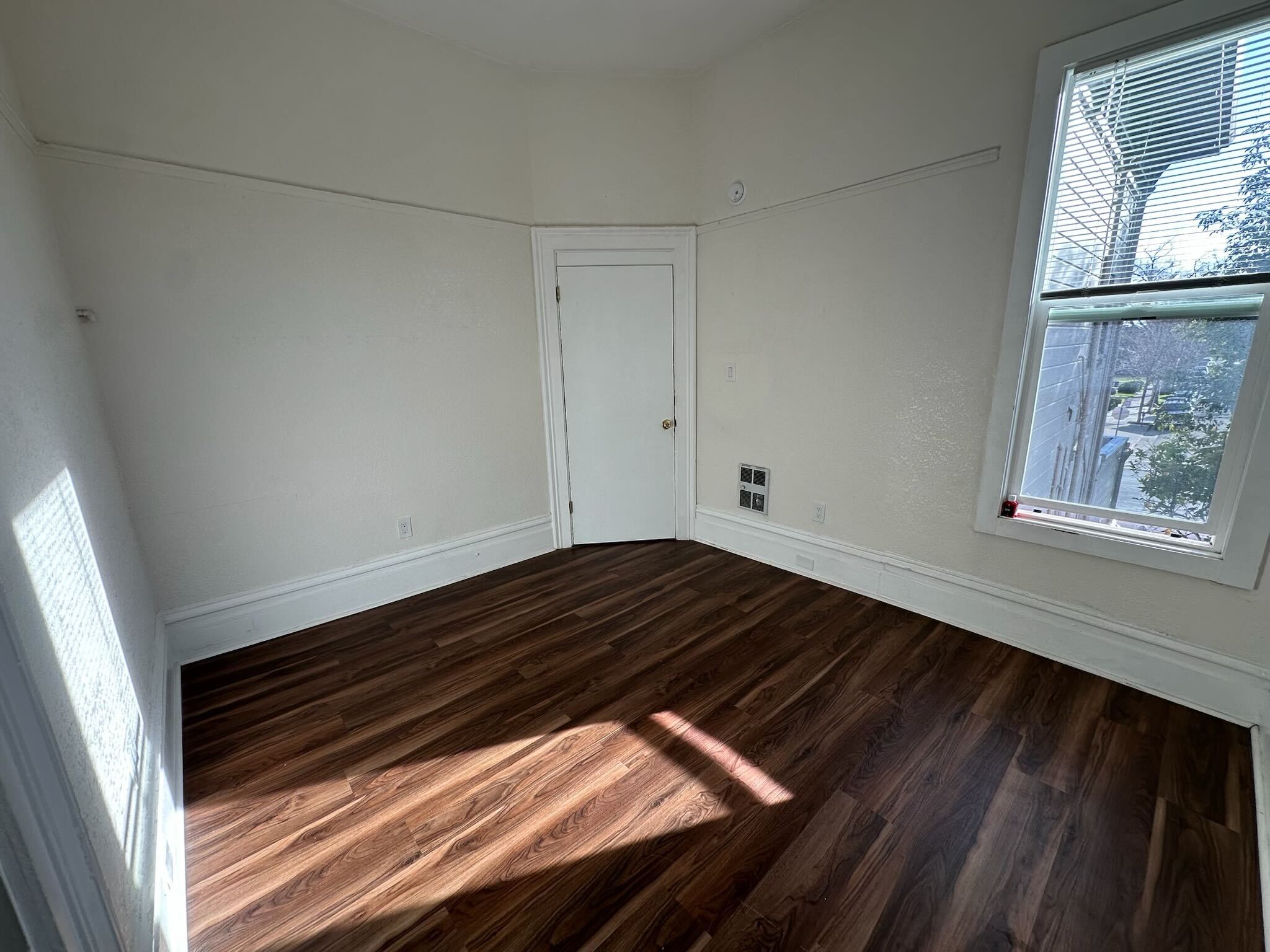 2429 Central Ave 