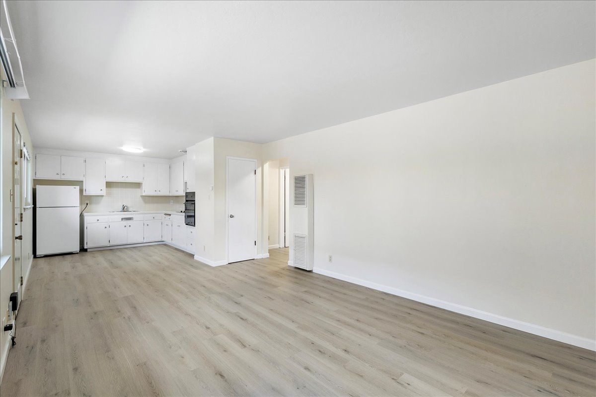 2618 Central Ave #B