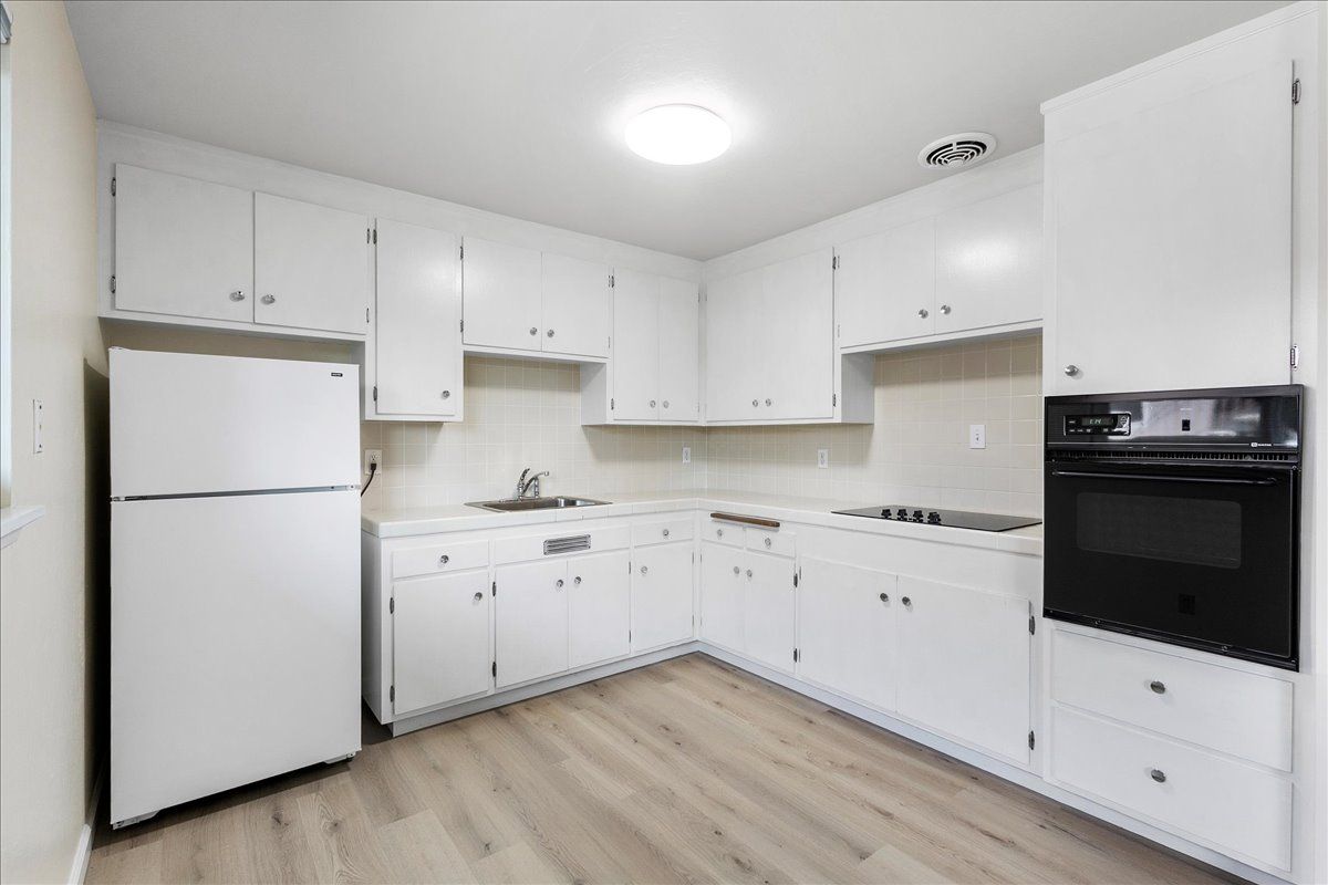 2618 Central Ave #B