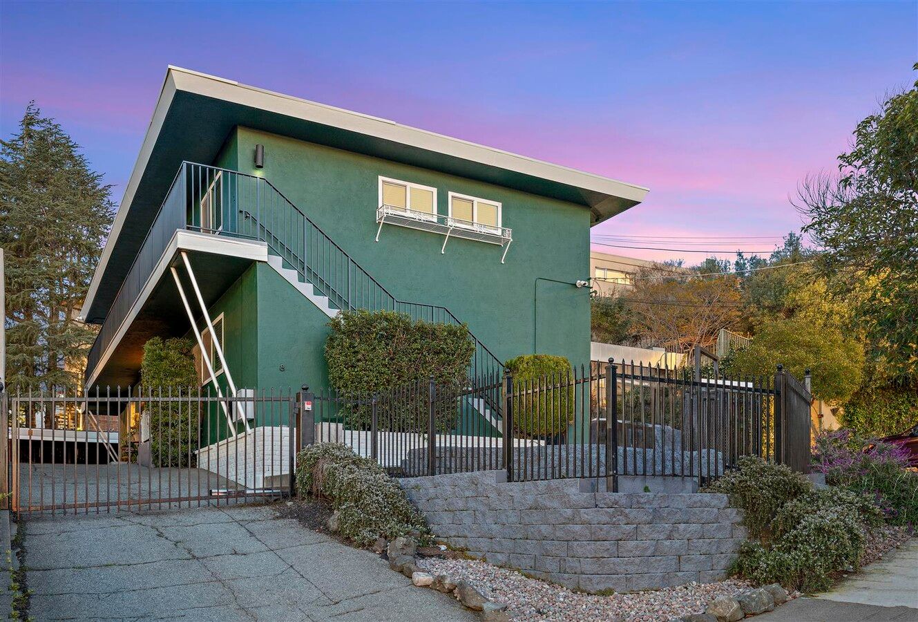 8 Whitmore Place #3 