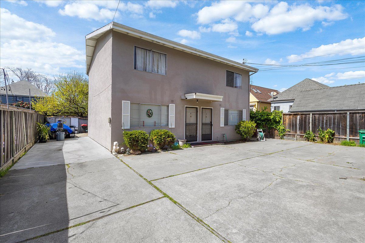 1545  Verdi St #C