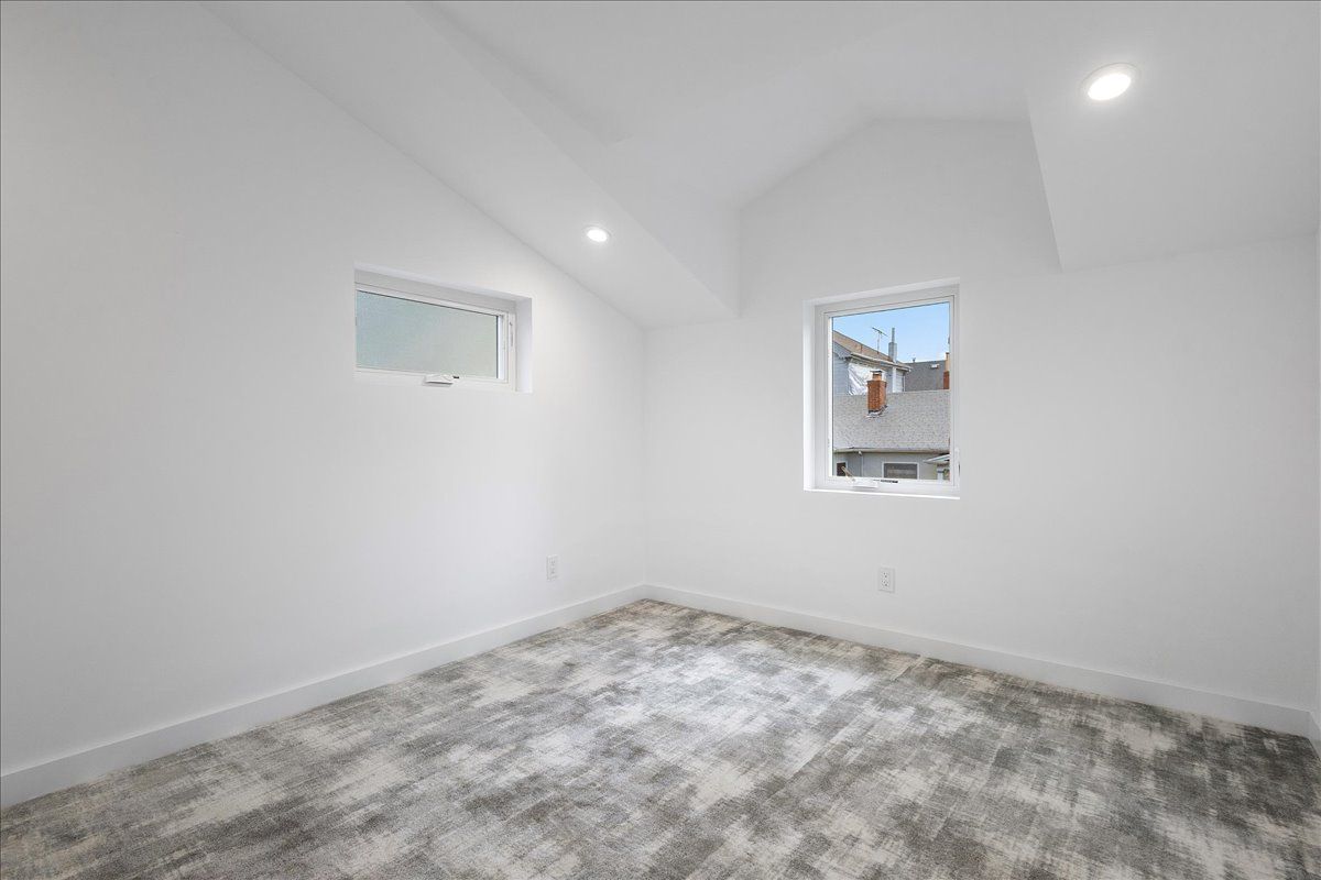 916 Santa Clara Ave #E 