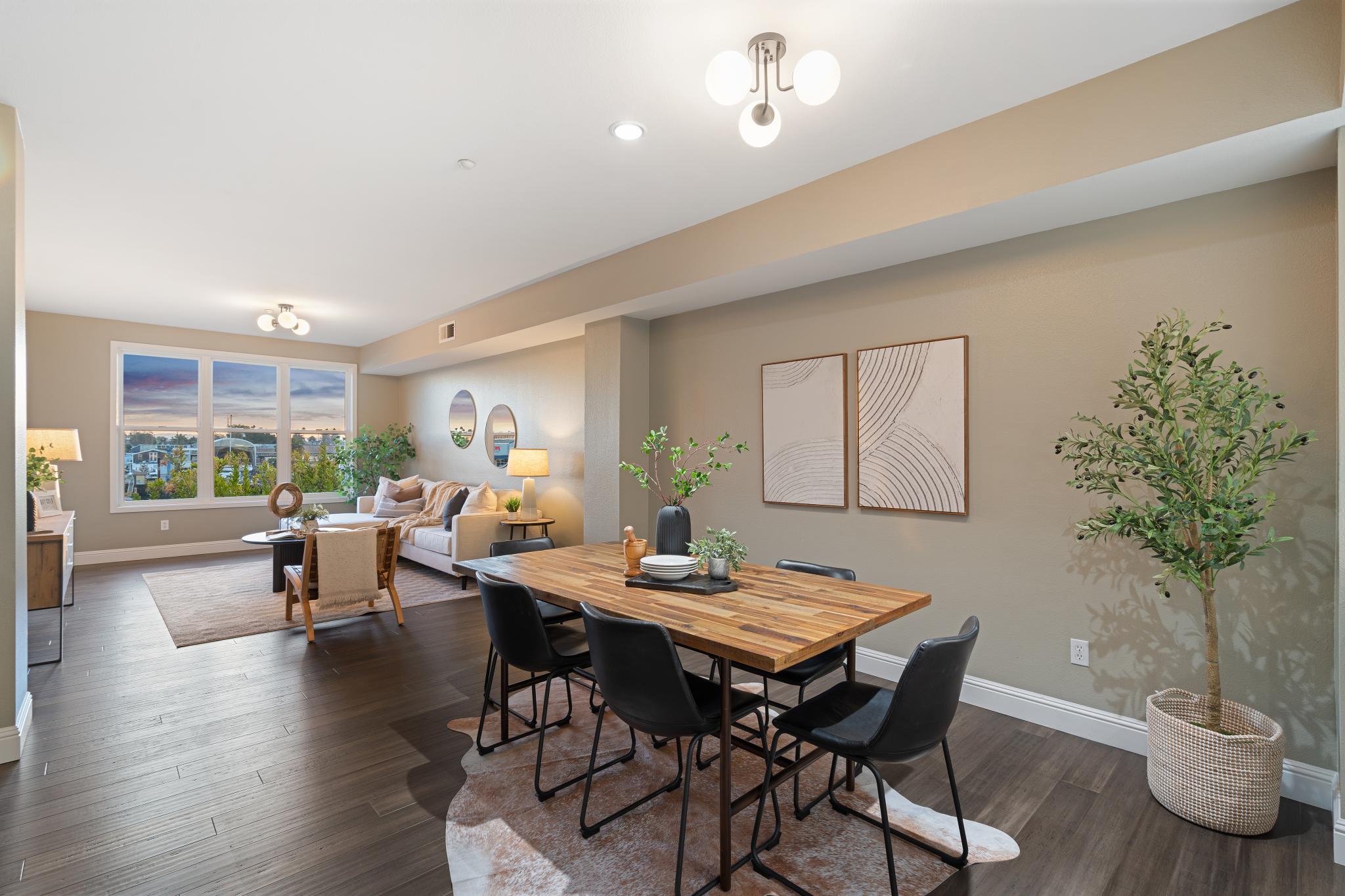 2875 Regatta Drive 