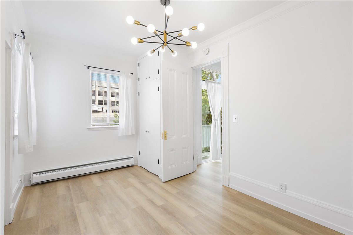 2257 Central Ave #9