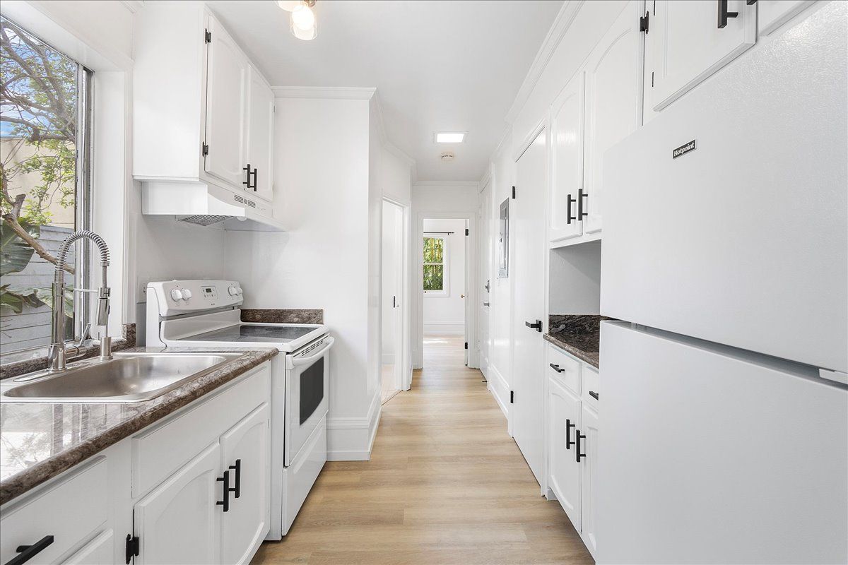 2257 Central Ave #9