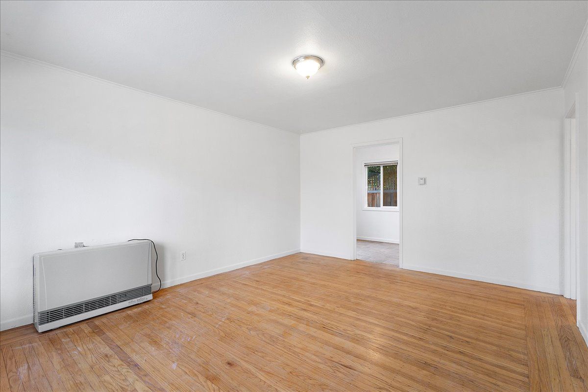 1419 Walnut Street, #E