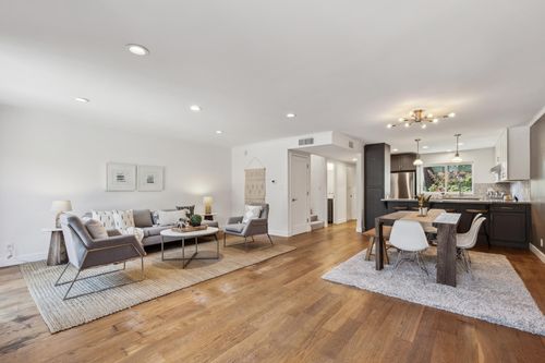3032 Alta Vista