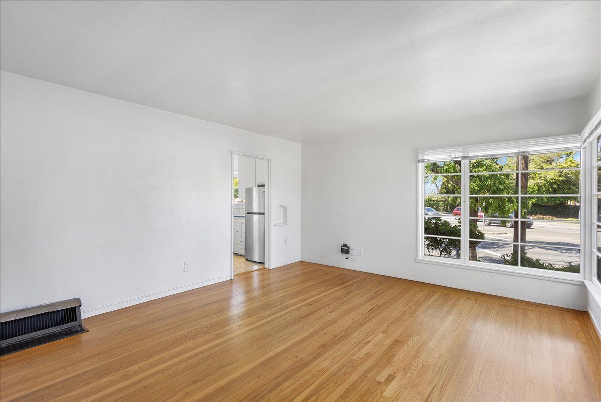 1547 8th St. 