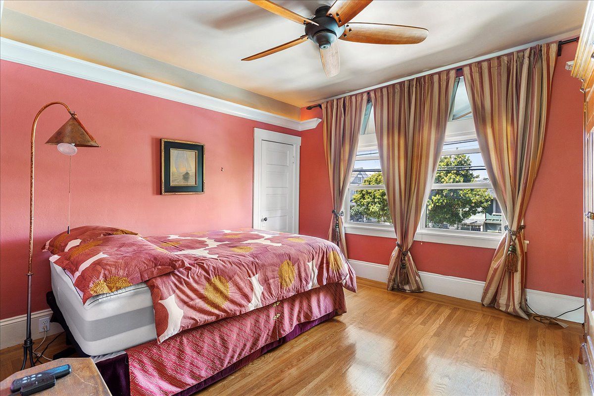 1438 Walnut St. 