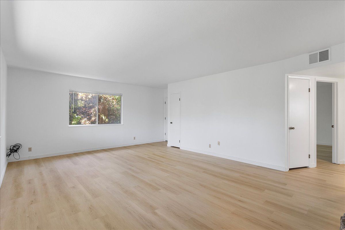 1336 Broadway #D