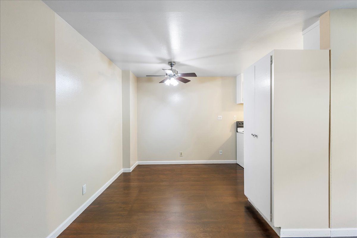 1715 Central Ave #33