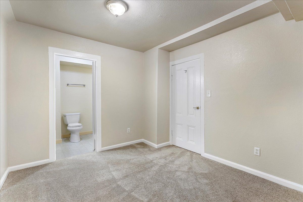 2241 San Jose Ave #B