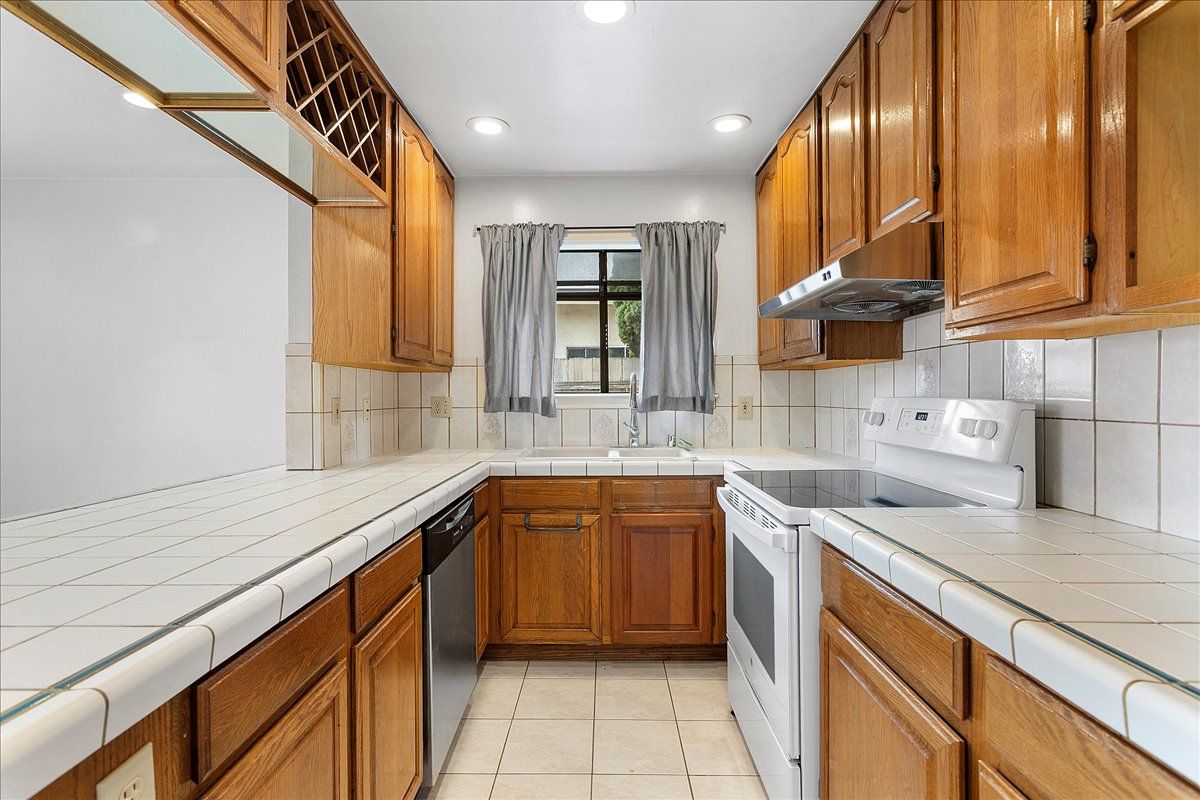 1154 Otis Drive 