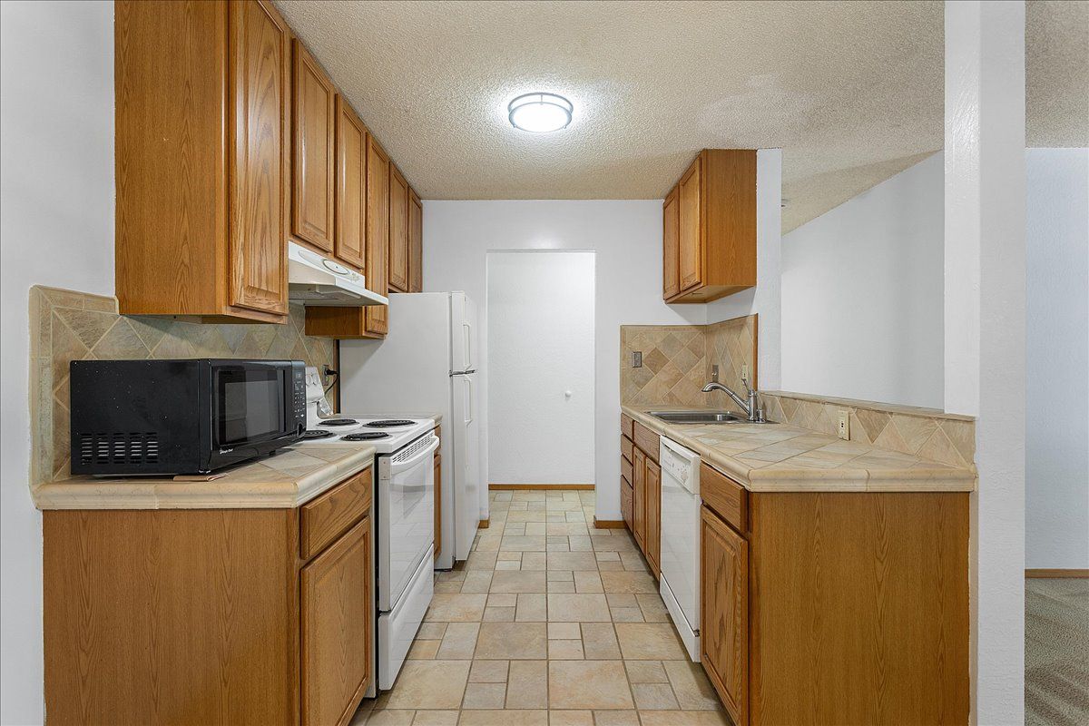 155 Pearl St. #205