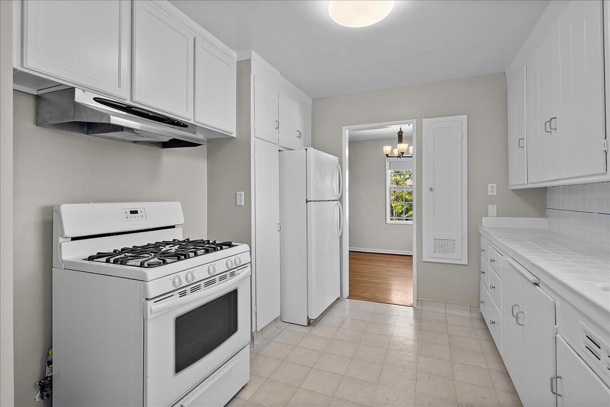 1155 Broadway #C