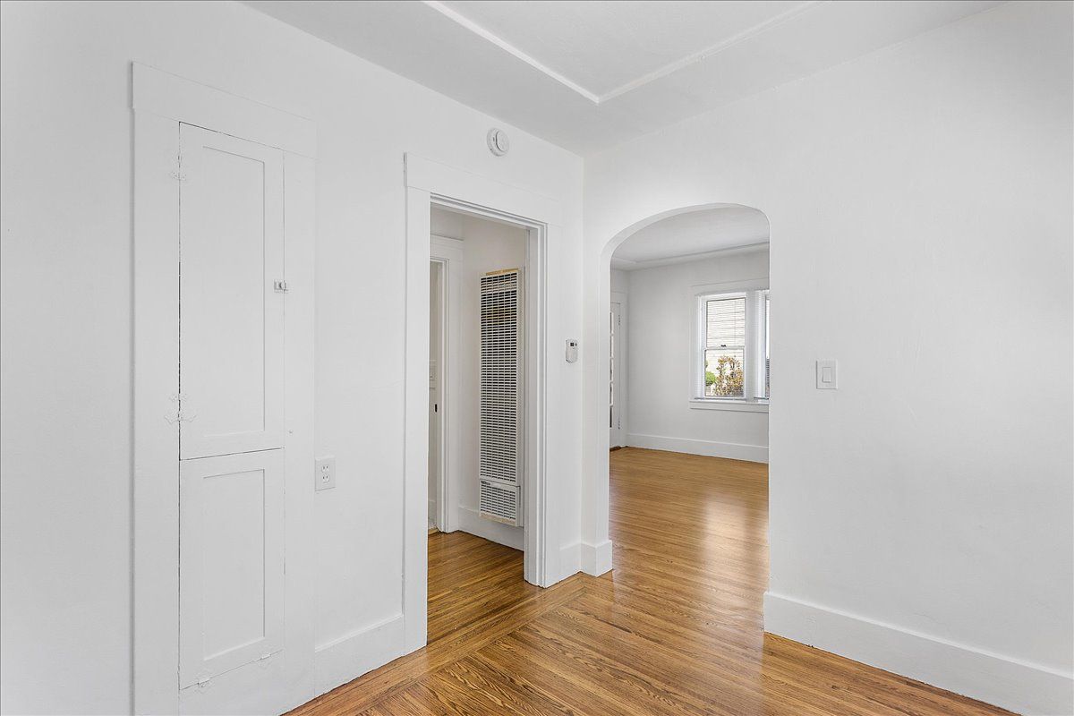 1106 Park Ave #8