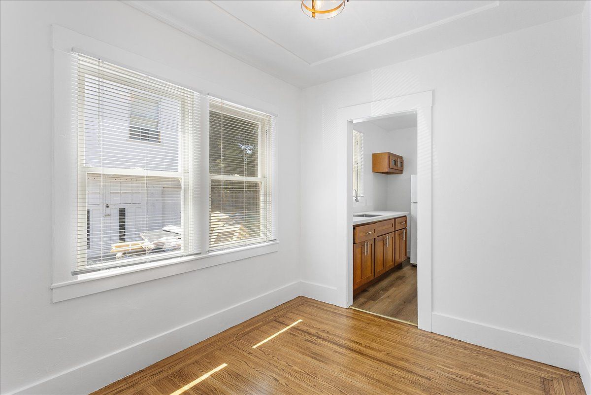 1106 Park Ave #8