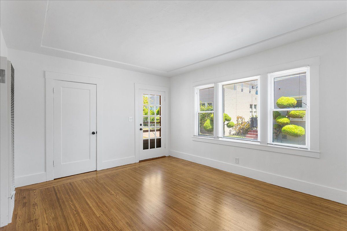 1106 Park Ave #8