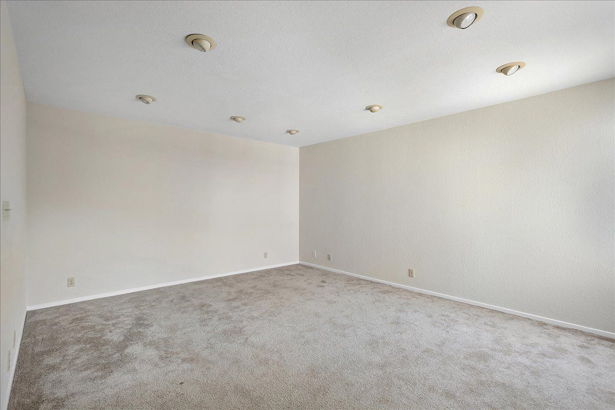 2401 Park Blvd #6