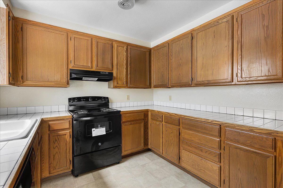 2401 Park Blvd #6