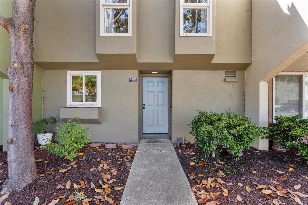 1105 Fontana Drive 
