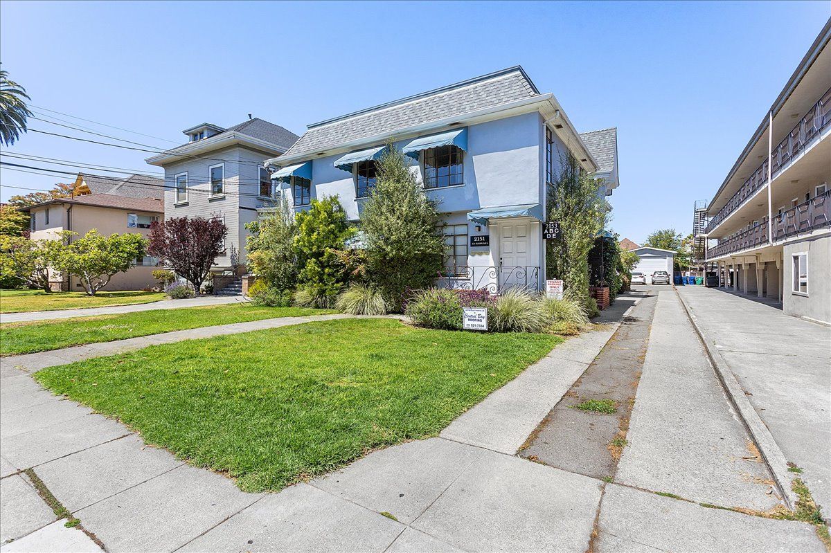 2151 Santa Clara Ave