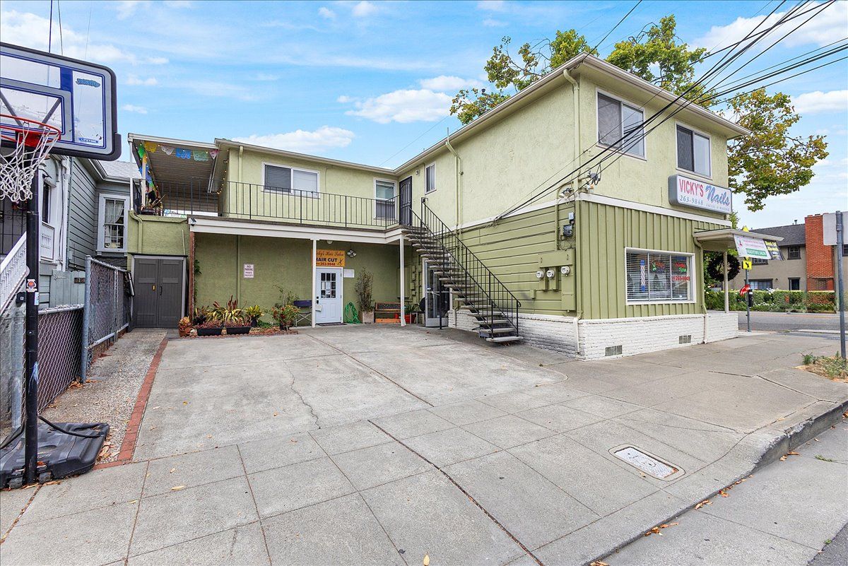 901 Central Ave #B