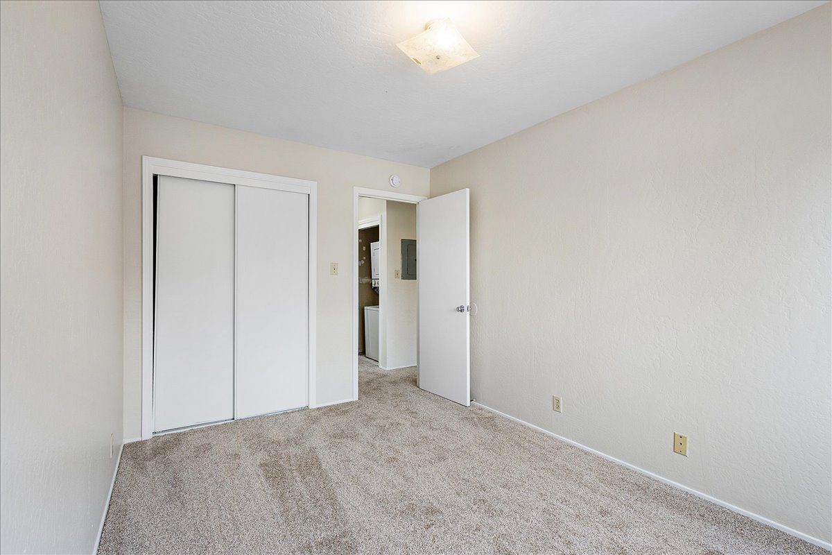 901 Central Ave #B