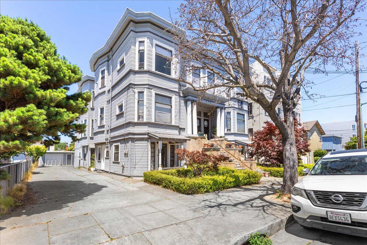 739 Santa Clara Ave #D
