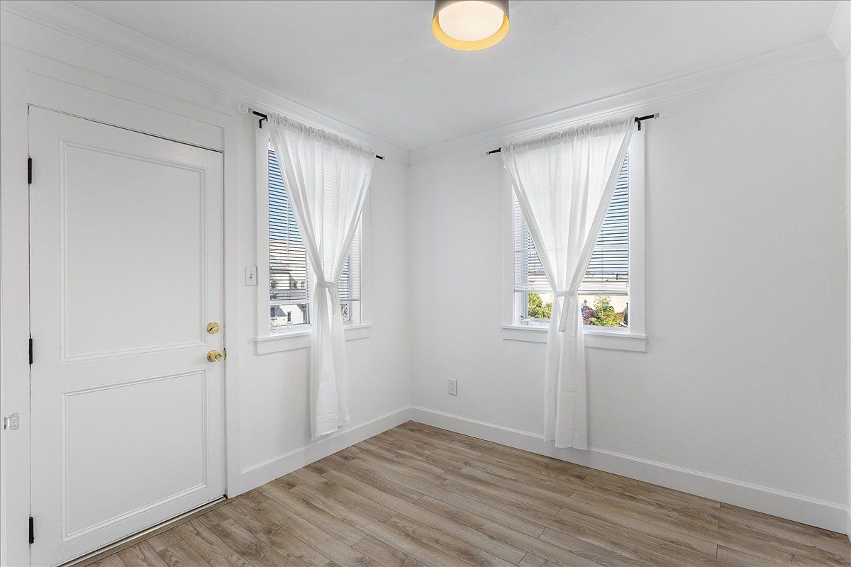 2257 Central Ave #12