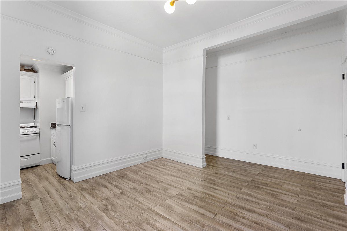 2257 Central Ave #12