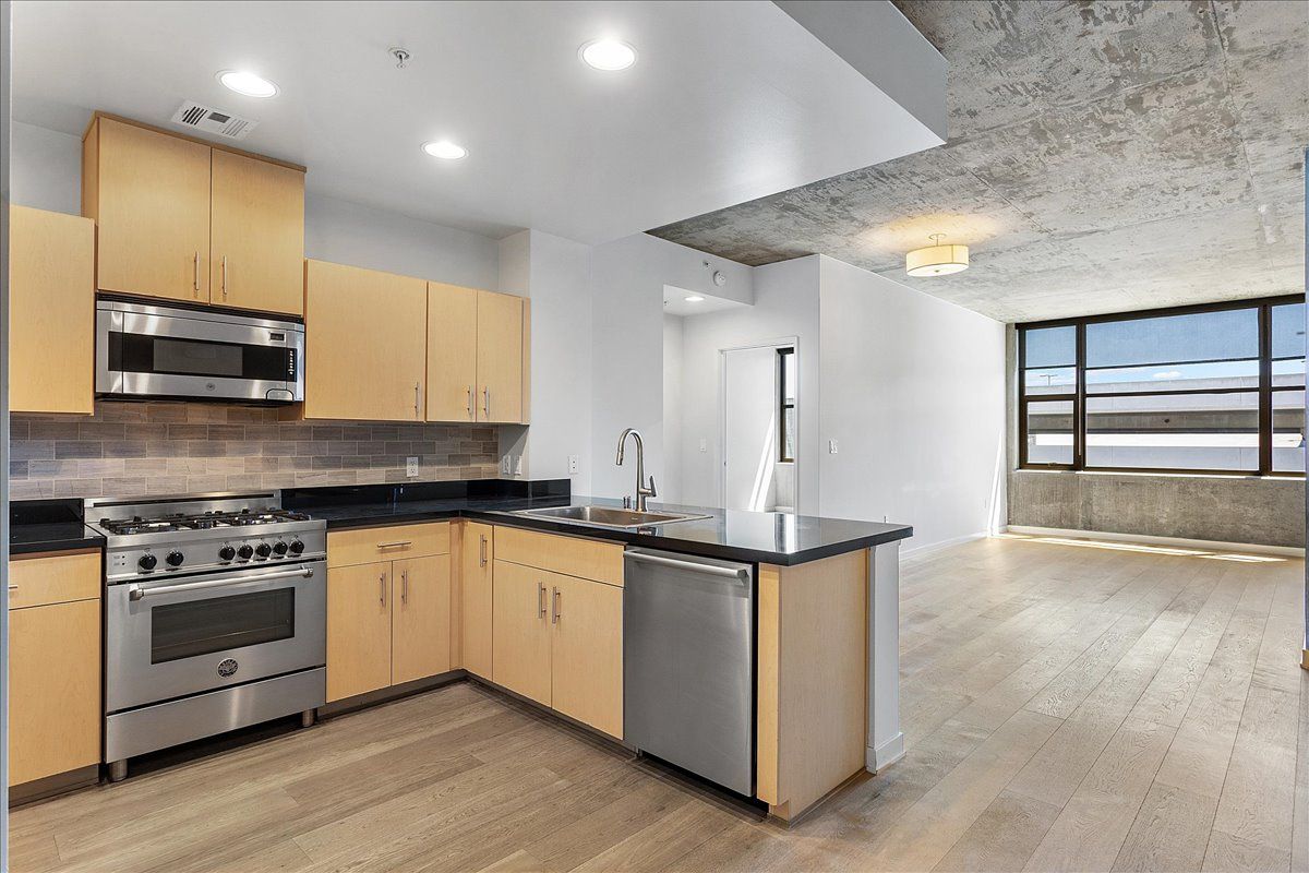 311 2nd St #710 
