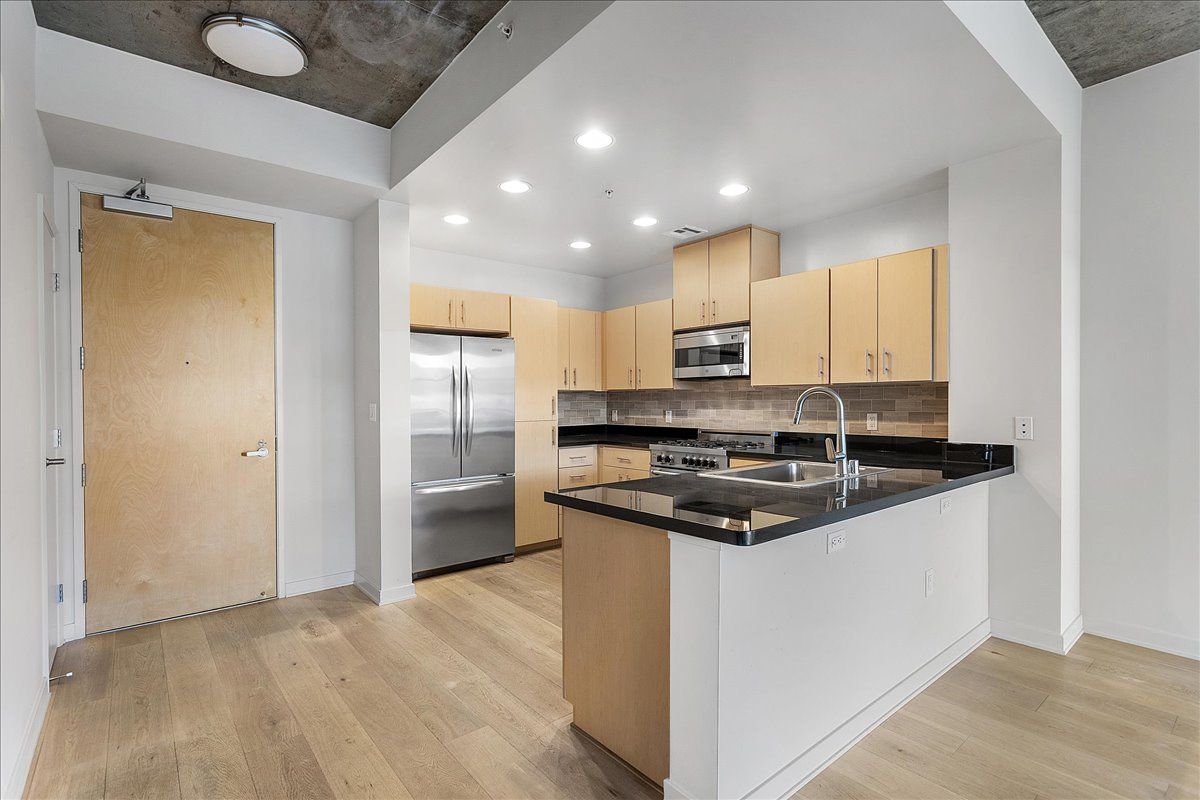 311 2nd St #710 