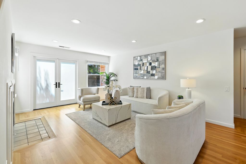 357 Centre Ct